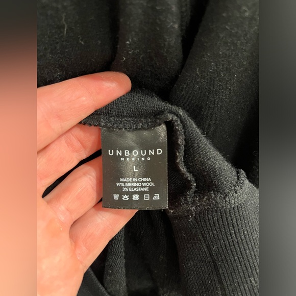 Unbound Merino sweater - Picture 4 of 4